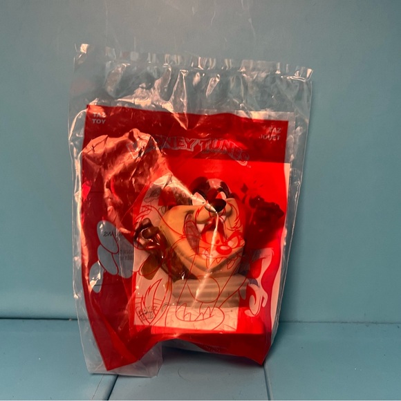 McDonald’s Happy Meal Toys - Looney Tunes 2020 - Lot of 4 - Picture 6 of 9